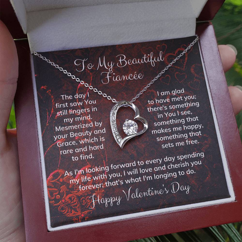 To My Beautiful Fiancée Alluring Beauty Necklace Heart Shaped Message Card