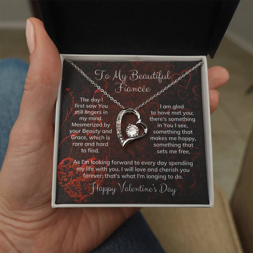 To My Beautiful Fiancée Alluring Beauty Necklace Heart Shaped Message Card